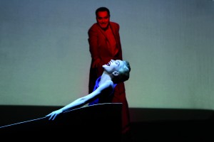 Isabelle Huppert é a Marquesa de Merteuill em <i>Quartett</i>