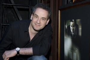 Dan Stulbach media bate-papo <i>Teatro de Entretenimento X Teatro de Vanguarda</i>