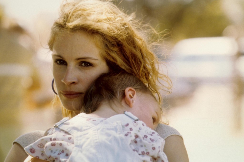 Julia Roberts em cena de "Erin Brockovich - uma mulher de talento" (Fotos: divulgação)