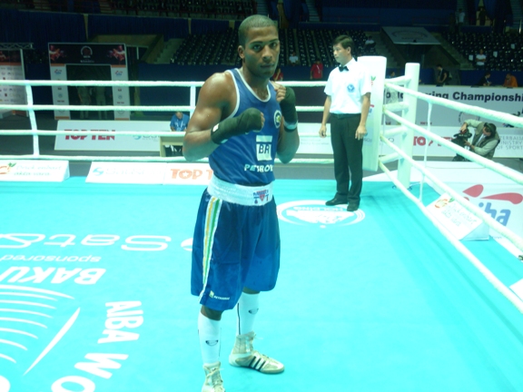 Everton Lopes foi campeão mundial de boxe em 2011