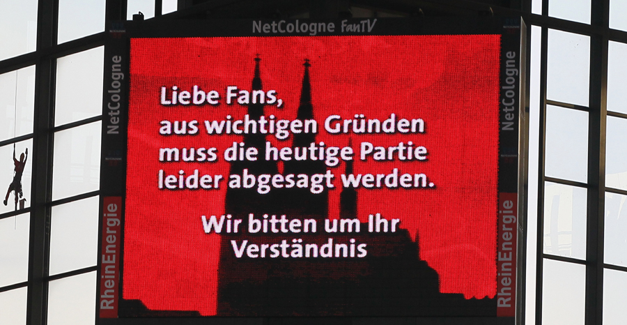 Placar do Rhein Energie Stadion