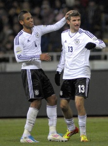 Dennis Aogo e Thomas Müller