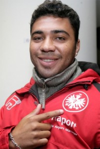 Meia Caio deixou o Frankfurt