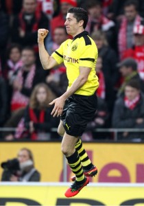 Lewandowski marcou para o Dortmund
