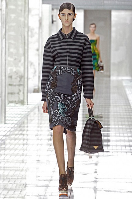 Daiane Conterato feat. Prada Fashion Show