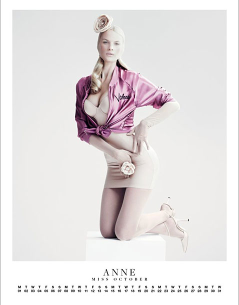 Outubro - Anne Vyalitsyna