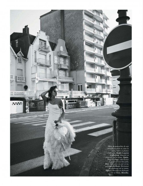 Isabeli Fontana feat. Vogue Paris de abril by Peter Lindbergh