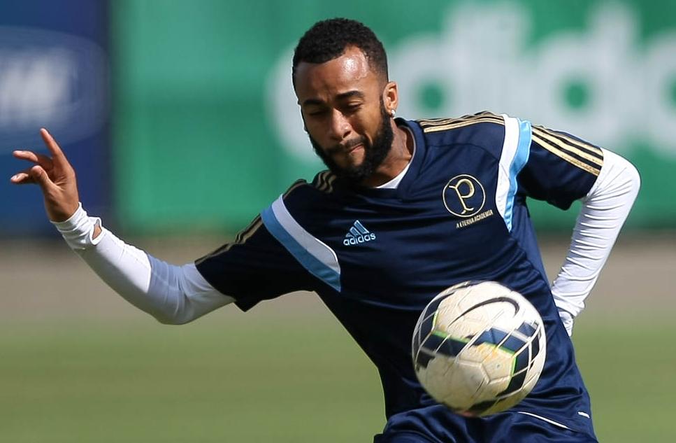 Parte do elenco do Palmeiras quer a dispensa de Wesley