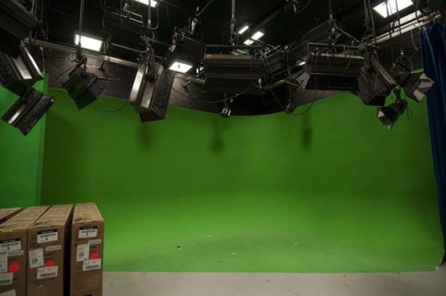 this_is_by_far_a_gamers_dream_come_true_01