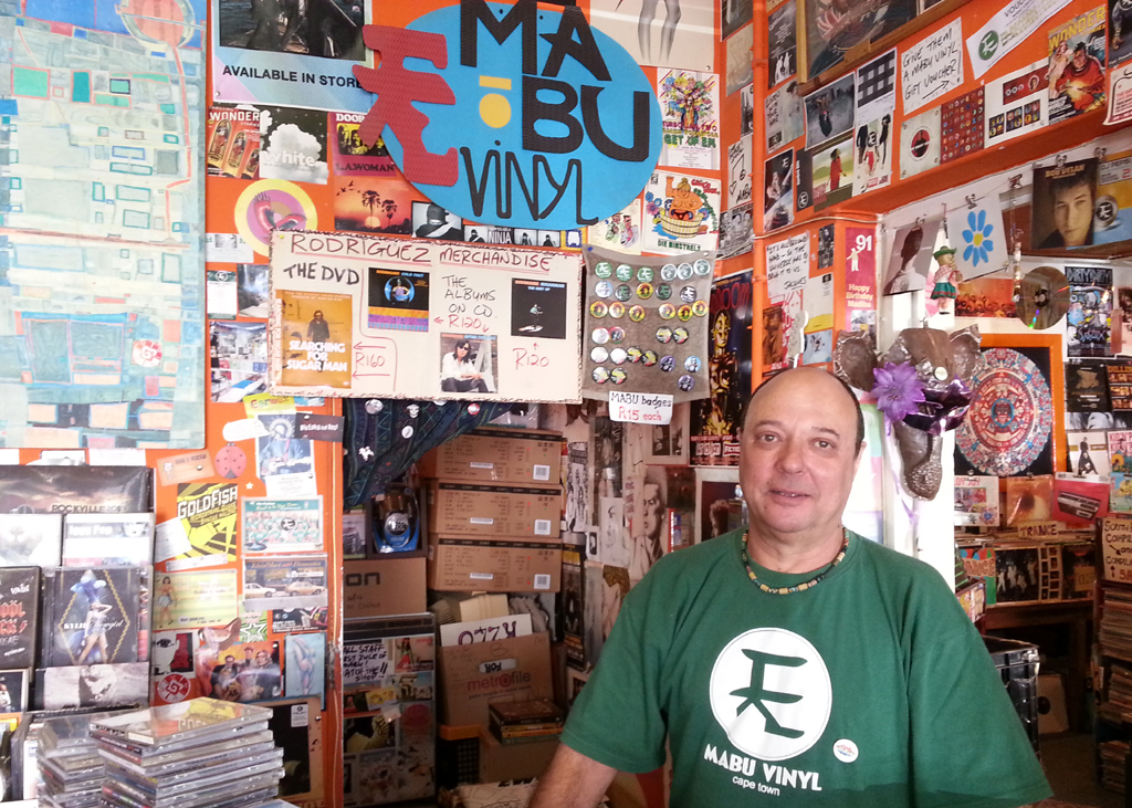 Stephen "Sugar" Segerman, dono da loja de discos e sebo Mabu Vinyl