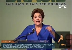 Claudio Costa, de papagaio de pirata da linguagem de sinais (Reprodução)